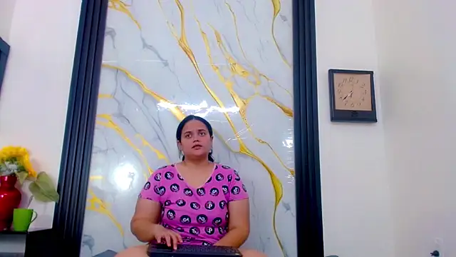 Snapshot of brunnette_hot chatting on 05.09.26 brunnette hot online show from 05.09.26