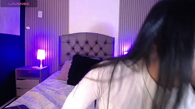 Snapshot of isabella_smith_ chatting on 02.22.25 isabella smith online show from 02.22.25