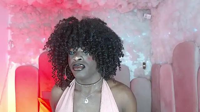 Snapshot of puca_ebony chatting on 06.02.26 puca ebony online show from 06.02.26