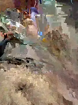 Snapshot of Youns98 chatting on 09.23.25 Youns98 online show from 09.23.25