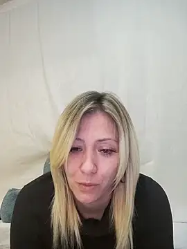 SallyCumLaude online show from 02.16.25