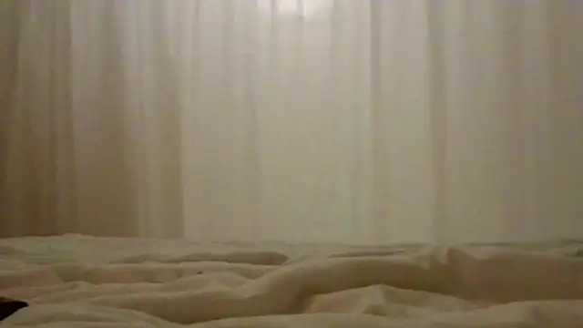 SallyCumLaude online show from 03.04.25