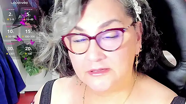 cataleya mom online show from 10.29.25