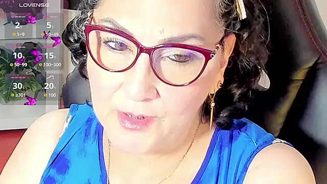 cataleya mom online show from 10.31.25