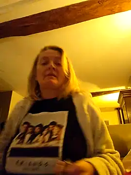 Snapshot of lady_charlyne chatting on 02.25.25 lady charlyne online show from 02.25.25