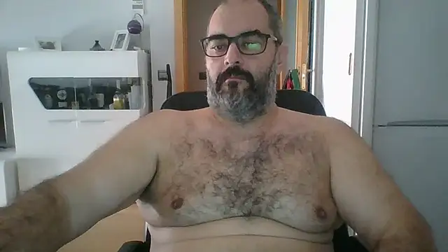 Snapshot of templar2303 chatting on 12.03.25 templar2303 online show from 12.03.25