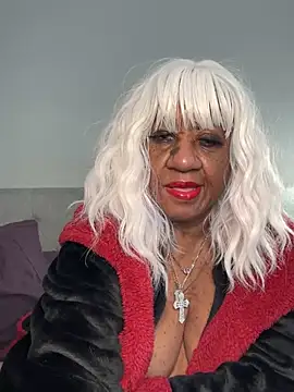 BreanaDivine online show from 03.09.25