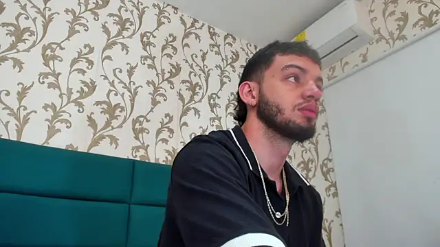 Michael magno online show from 12.26.24