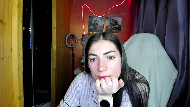 Snapshot of Fiery_Brunette_ chatting on 05.02.26 Fiery Brunette online show from 05.02.26