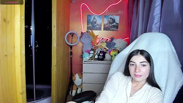 Snapshot of Fiery_Brunette_ chatting on 06.13.26 Fiery Brunette online show from 06.13.26