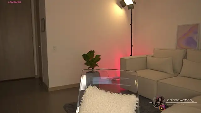 Daihanwatson  online show from 03.10.25