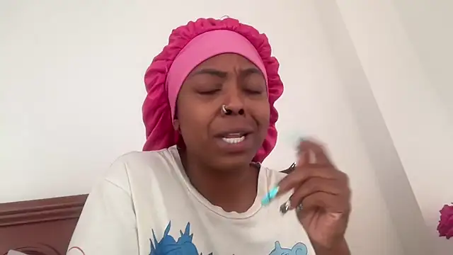 ChocolateCakeQueen online show from 10.01.25