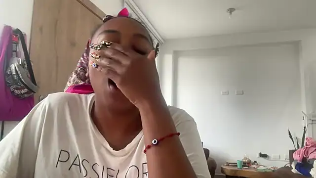 ChocolateCakeQueen online show from 11.01.25