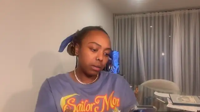 ChocolateCakeQueen online show from 12.04.25