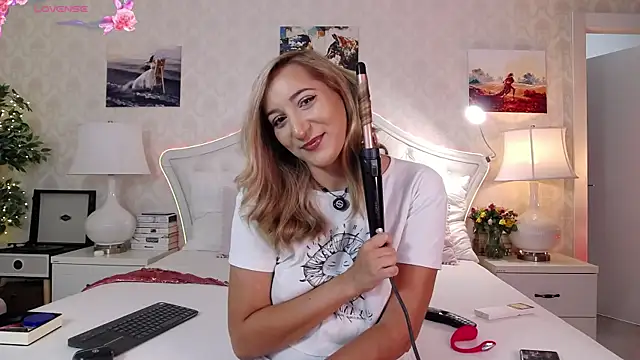 Snapshot of IreneHope chatting on 07.03.26 IreneHope online show from 07.03.26