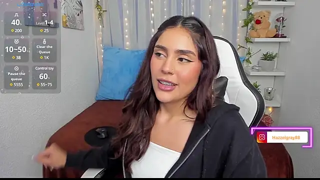 HazzelGray online show from 03.12.25