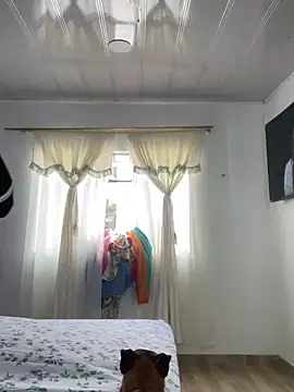 Snapshot of hannahb-e chatting on 02.21.25 hannahb-e online show from 02.21.25