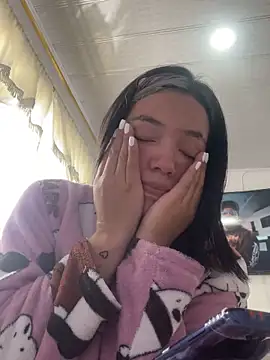 Snapshot of hannahb-e chatting on 03.20.25 hannahb-e online show from 03.20.25