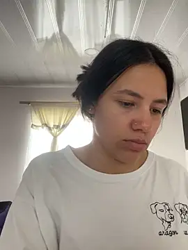 Snapshot of hannahb-e chatting on 10.09.25 hannahb-e online show from 10.09.25