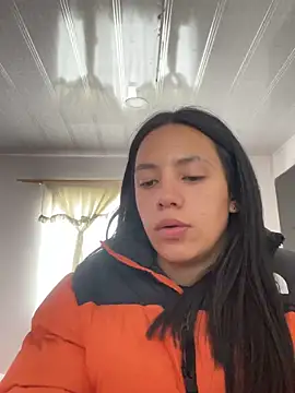 Snapshot of hannahb-e chatting on 02.15.26 hannahb-e online show from 02.15.26