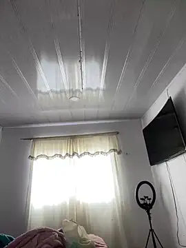 hannahb-e online show from 03.10.26