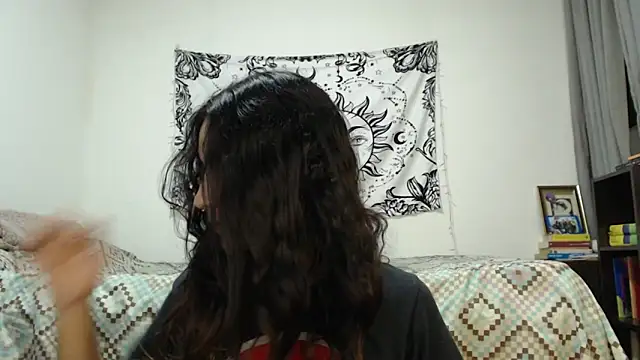 Snapshot of AlinaWoolf_ chatting on 02.02.25 AlinaWoolf online show from 02.02.25