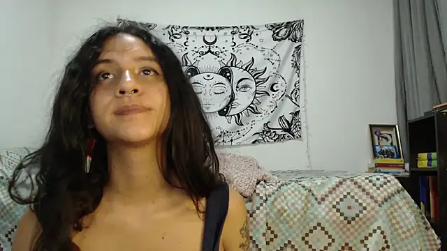 Snapshot of AlinaWoolf_ chatting on 02.02.25 AlinaWoolf online show from 02.02.25