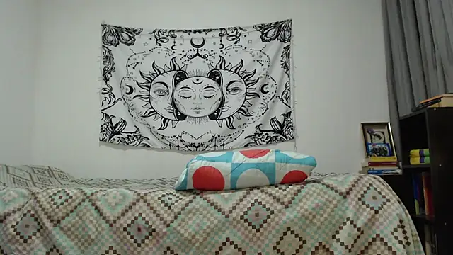 Snapshot of AlinaWoolf_ chatting on 02.09.25 AlinaWoolf online show from 02.09.25