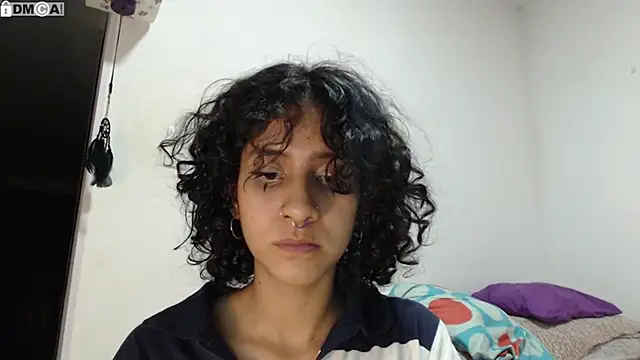 Snapshot of AlinaWoolf_ chatting on 12.14.25 AlinaWoolf online show from 12.14.25