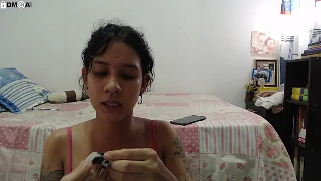 Snapshot of AlinaWoolf_ chatting on 02.09.26 AlinaWoolf online show from 02.09.26