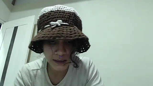 AlinaWoolf  online show from 05.12.26