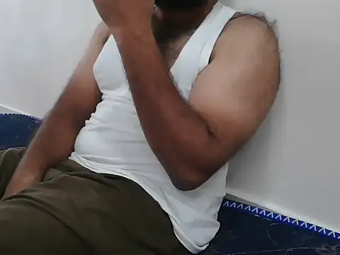 Snapshot of Tamil_Boy28 chatting on 11.12.25 Tamil Boy28 online show from 11.12.25