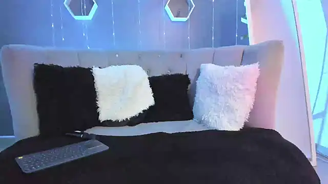 Sammy owens  online show from 02.20.25