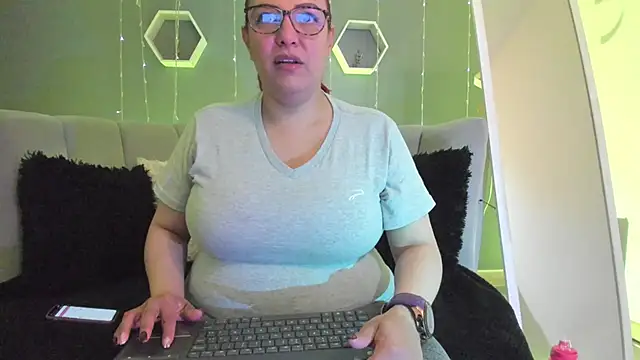 Sammy owens  online show from 03.20.25