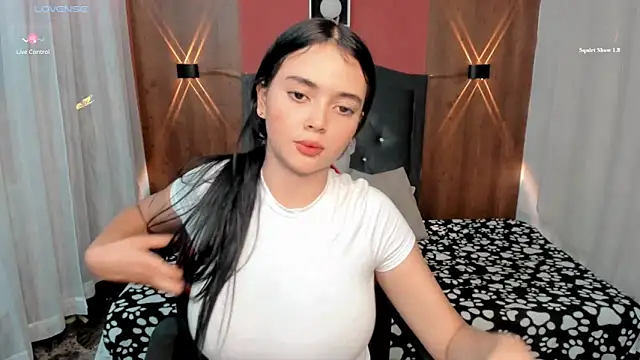 Snapshot of Sarah_angell chatting on 01.16.25 Sarah angell online show from 01.16.25