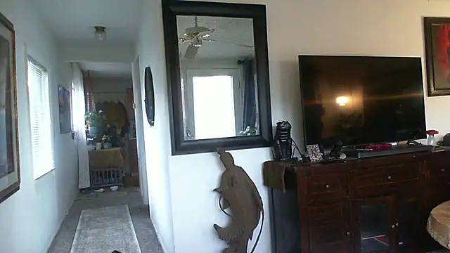 CeceilaMoon online show from 11.19.25