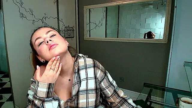 IsabellaBler online show from 12.29.24