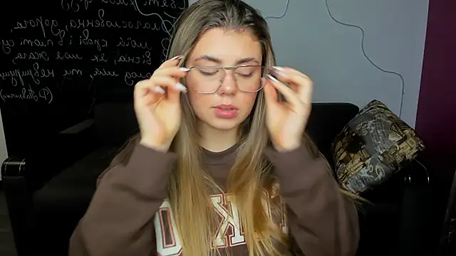 IsabellaBler online show from 11.29.25