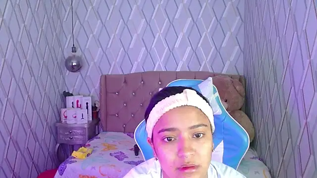 NicolleTaylor online show from 02.16.25