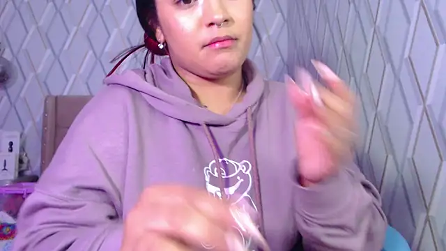 NicolleTaylor online show from 03.19.25