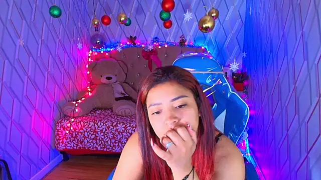 NicolleTaylor online show from 12.18.25