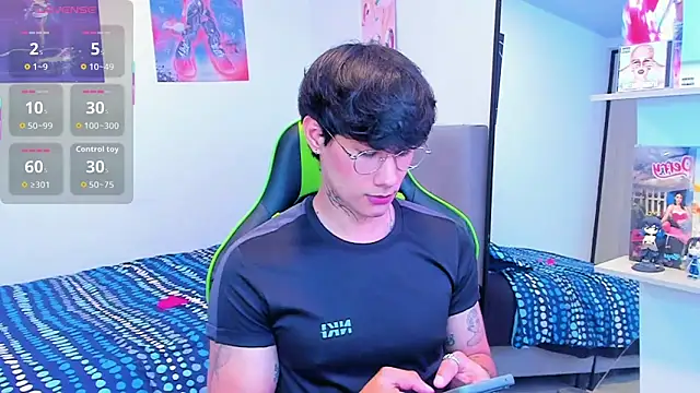 Snapshot of JayHotxxx chatting on 02.13.26 JayHotxxx online show from 02.13.26