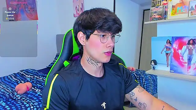 Snapshot of JayHotxxx chatting on 02.20.26 JayHotxxx online show from 02.20.26