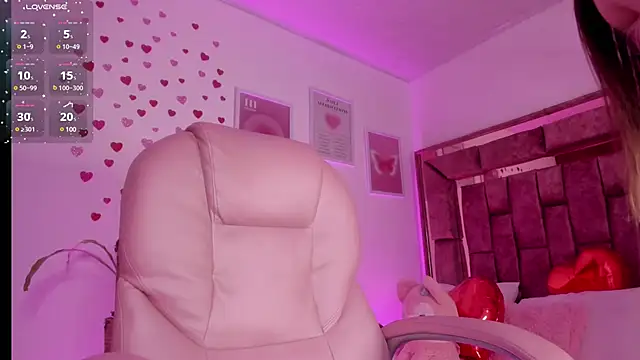 Celestecute  online show from 03.06.25