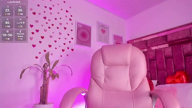 Celestecute  online show from 03.07.25