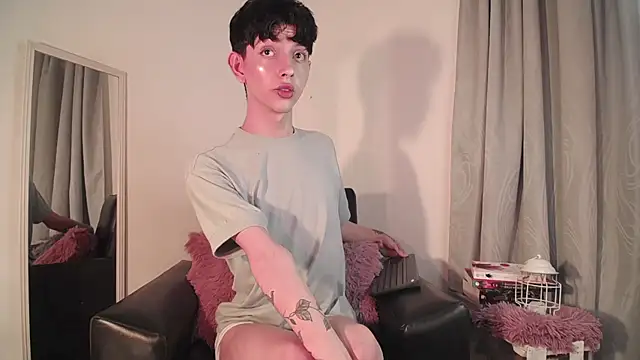 lyamthommpson online show from 02.10.25