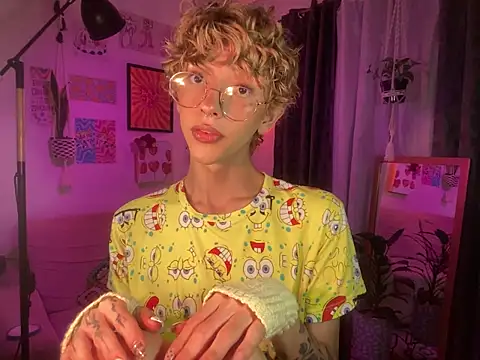 Snapshot of lyamthommpson chatting on 02.23.26 lyamthommpson online show from 02.23.26