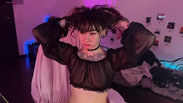 deadlysweet online show from 03.03.26