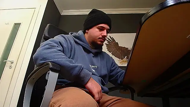 Snapshot of JoshKnights chatting on 01.21.25 JoshKnights online show from 01.21.25