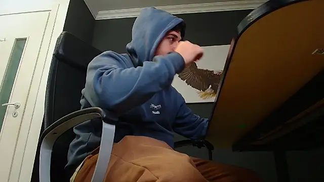 Snapshot of JoshKnights chatting on 01.27.25 JoshKnights online show from 01.27.25